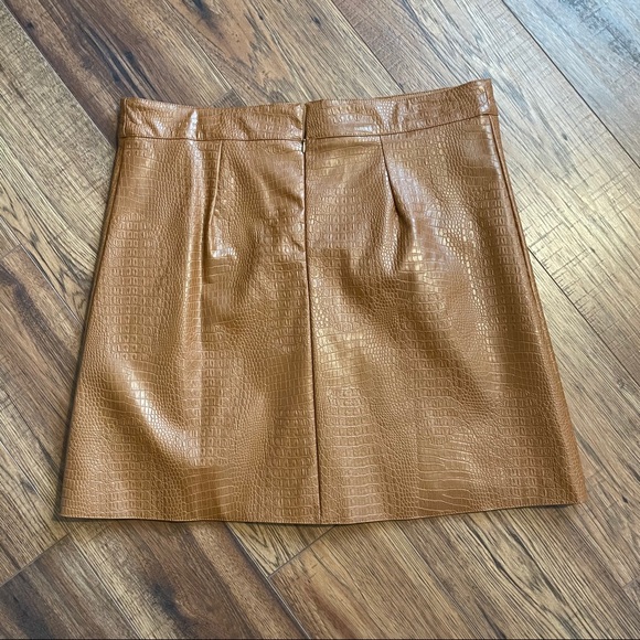 Chicwish Crocodile Faux Leather Skirt Caramel - Picture 3 of 5